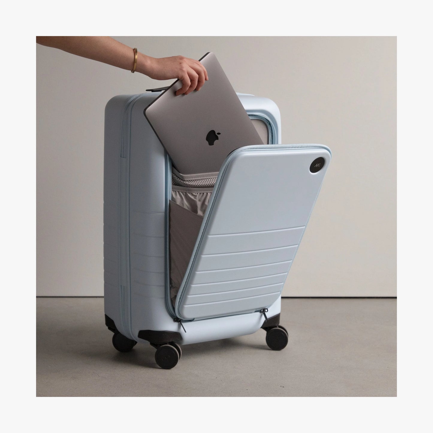 Carry-On Pro