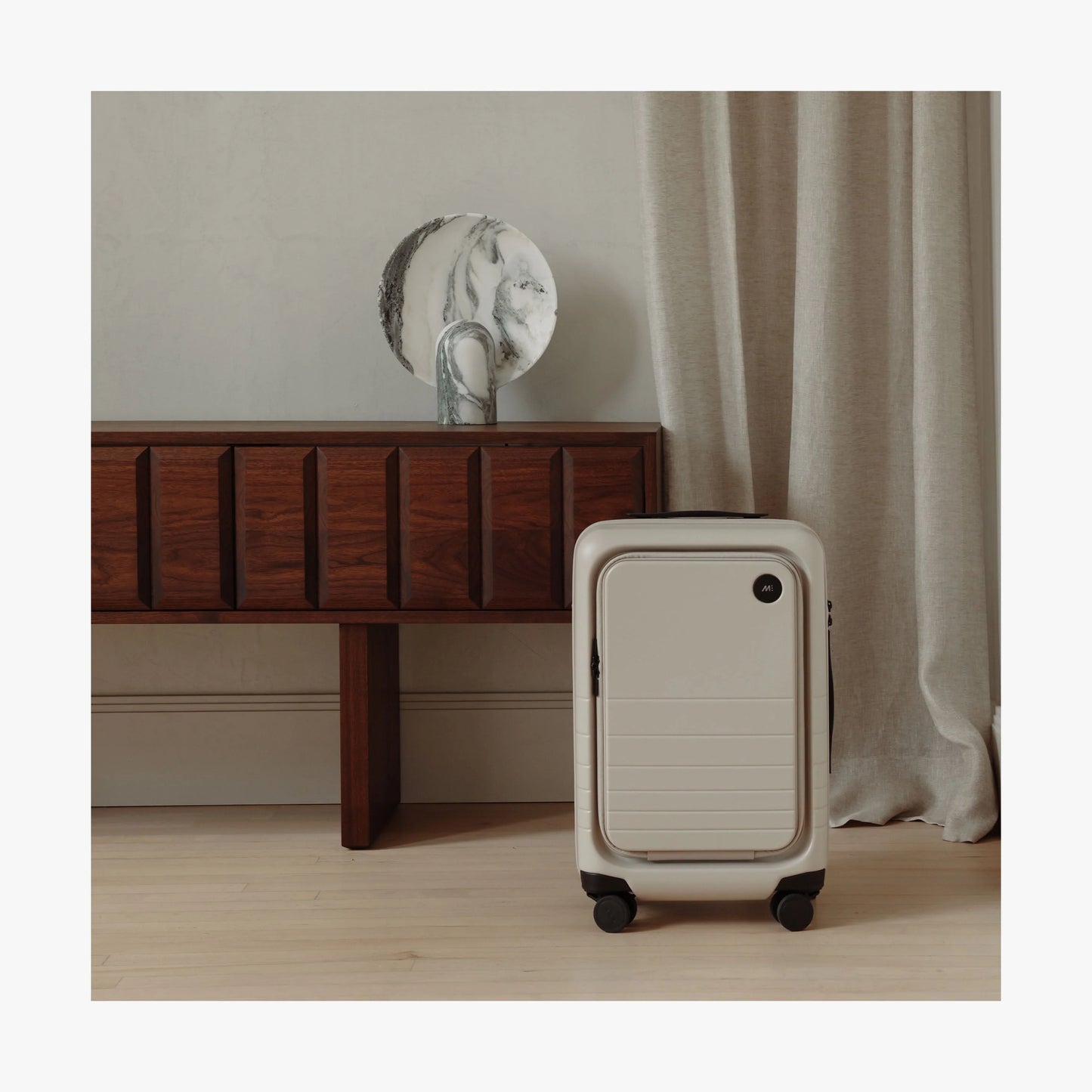 Carry-On Pro Plus