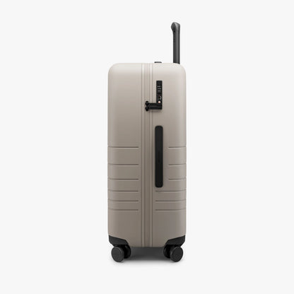 Check-In Medium