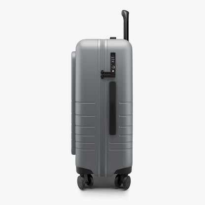 Carry-On Pro
