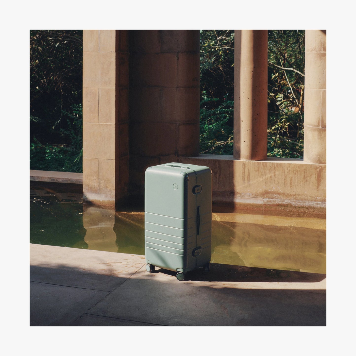 Hybrid Trunk Large