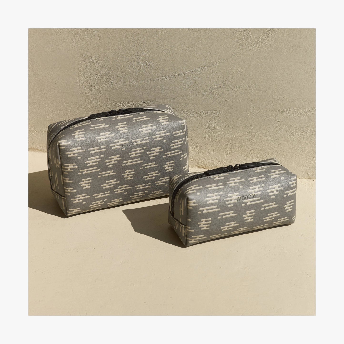Metro Toiletry Case