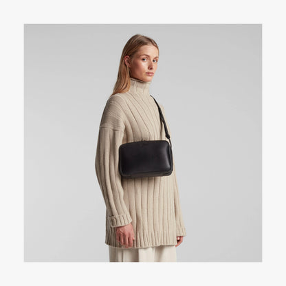 Metro Crossbody