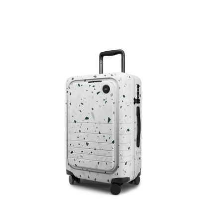 Carry-On Pro Plus