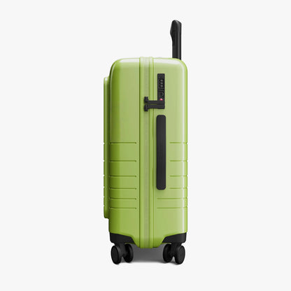 Carry-On Pro Plus