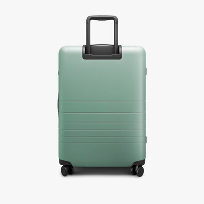 Check-In Medium