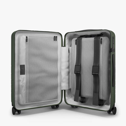Carry-On Pro