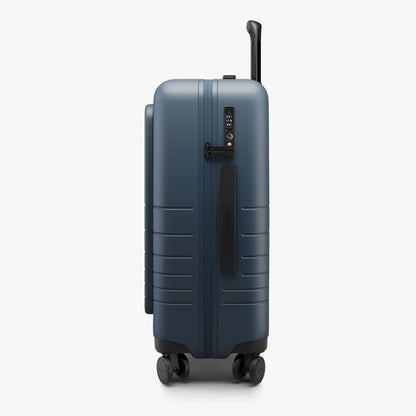 Carry-On Pro Plus